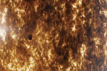 The Wandering Earth 2 II 2023 Dub in Hindi thumb